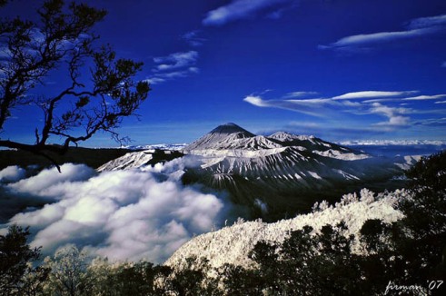 gunung-jaya-wijaya-papua-gunung-tertinggi-di-indonesia